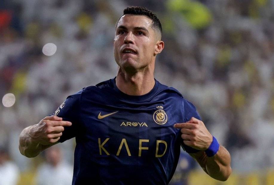 曼联旧将称C罗在利雅得胜利的队友不强！惹争议！